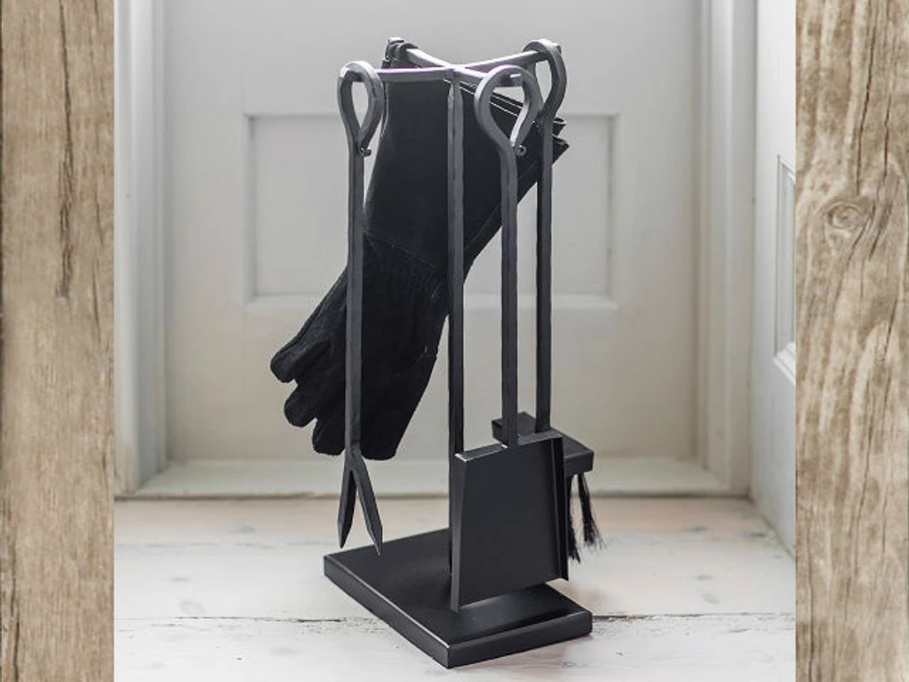 Wood Burner Set With Black Gloves